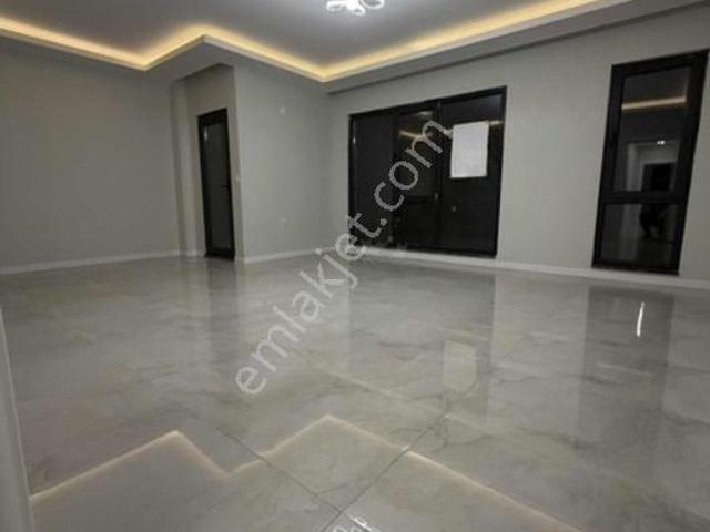 Hak Emlak Nobel İlaç Yakın 145m2 Satılık 3+1 Daire