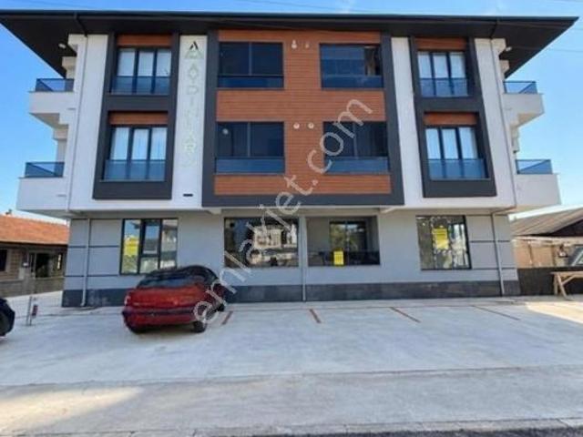 Hak Eml'tan Kıralık Azızıye Mahallesı'nde 3 + 1 Daıre