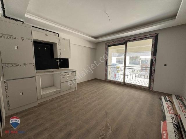 Hakan Büyükten Demirköprü İzban Yürüme Mesafesinde 1+1 Daire