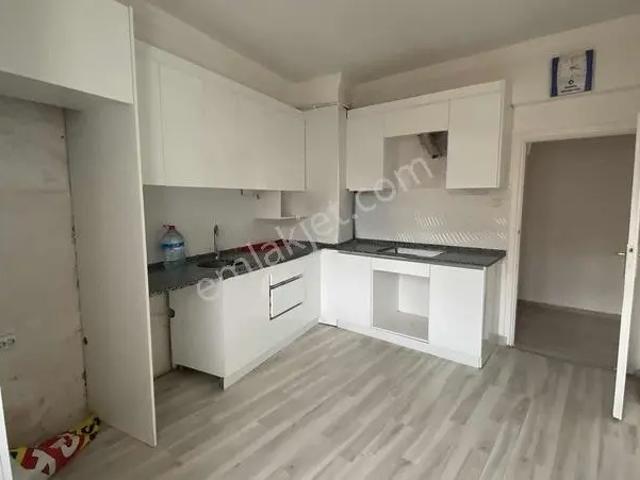 Hakan Emlak Uğur Mumcu Caddesinde 3+1 Kiralık Daire