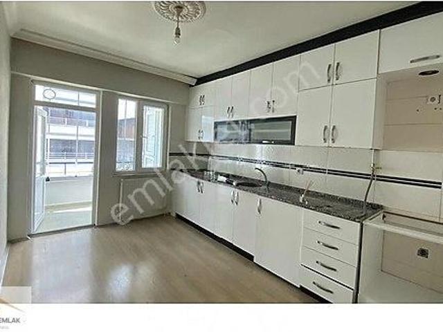 Hakan Emlak Kale Mahallesinde 3+1 Kiralık Daire