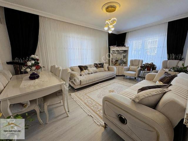 Hakan Emlak'tan Ulukavak Mahallesinde Satılık 3+1 | 125m²