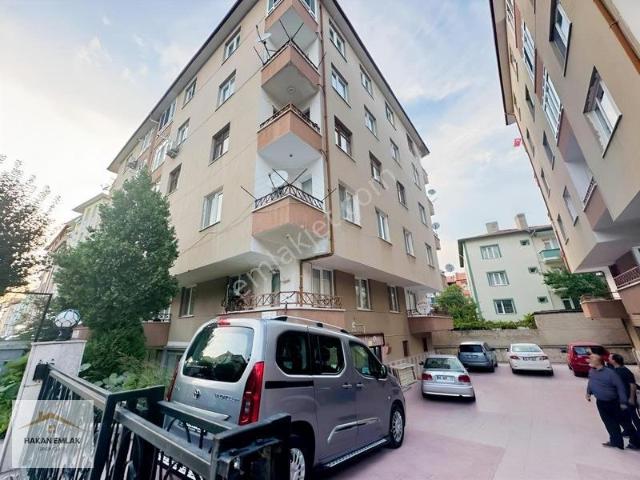 Hakan Emlak'tan Varinli Cad Uygun Fiyatlı 3+1 Daire