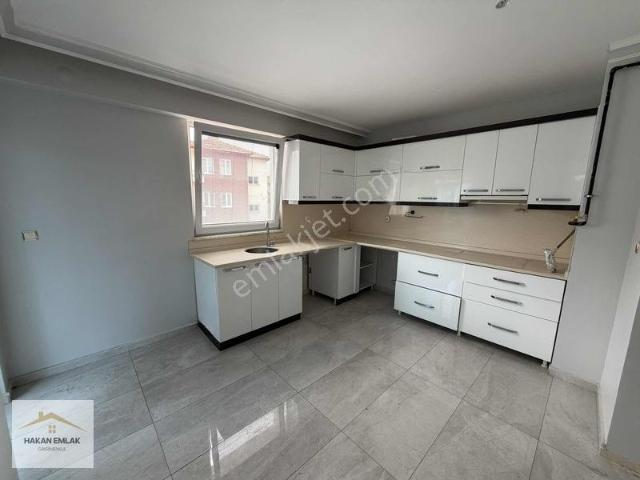 Hakan Emlaktan Bahabey Cd 3+1 Ara Kat Kiralık Geniş Daire