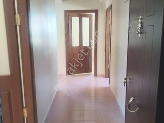 Hakan Emlak'tan Ertuğrul Gazi 3+1 Bakımlı Kiralık Daire
