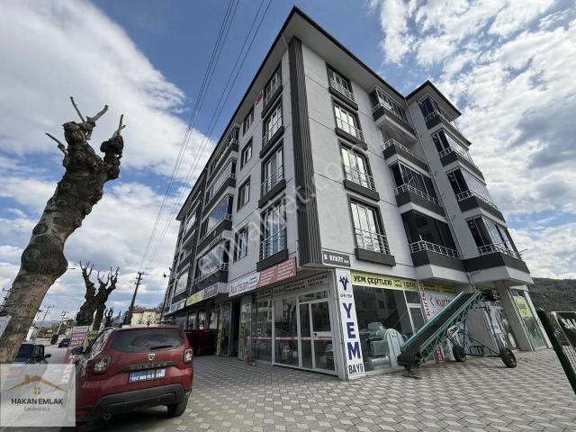 Hakan Emlaktan | Güney Mah. Cadde Üstü Satılık 1+1 Daire