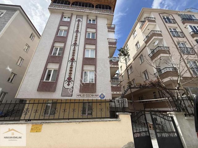 Hakan Emlak'tan İlim Yayma Karşısı 3+1 145 M² Satılık Daire