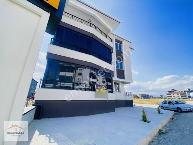 Hakan Emlaktan Kent Park Bölgesinde 2+1 Kiralık Daire