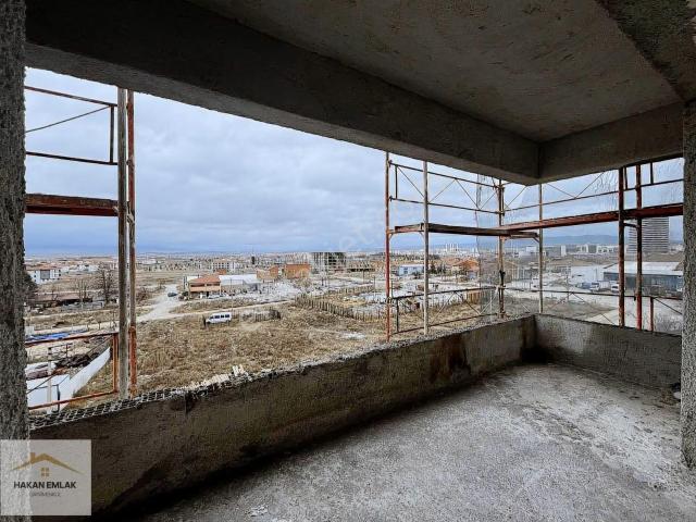 Hakan Emlaktan Kentpark/şehir Manzaralı 2+1 Daire Son 2 Daire