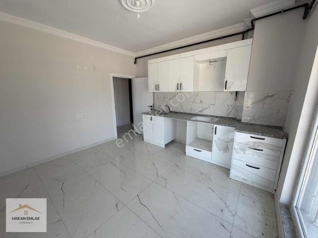 Hakan Emlaktan Kentpark hastane Bölgesi Tam 2+1 Satılık Daire