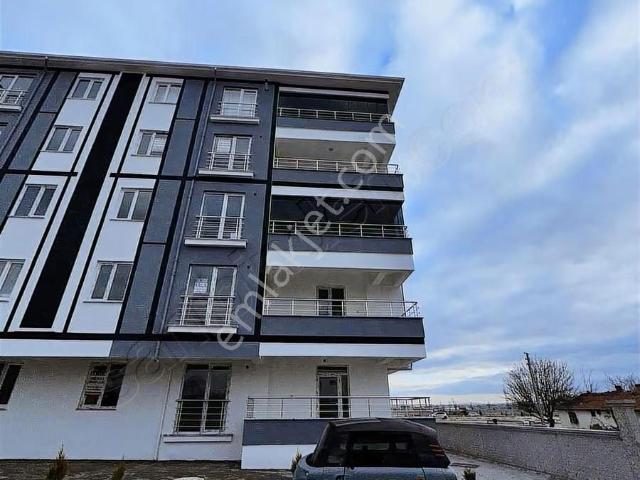 Hakan Emlak'tan Mandıraevlerde Kiralık 3+1 Daire