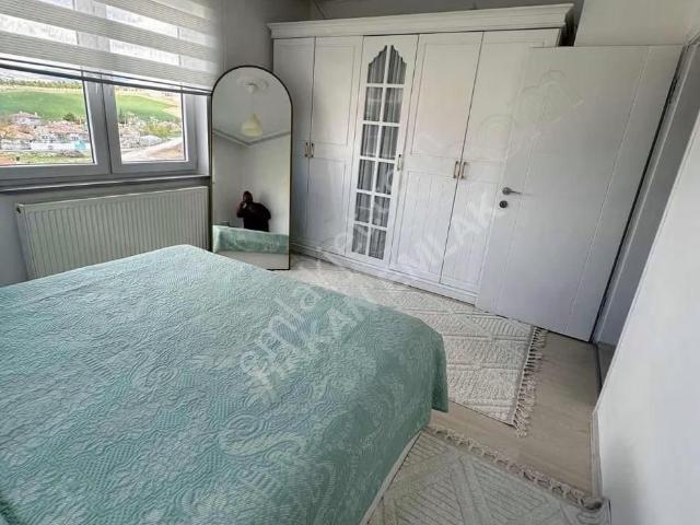 Hakan Emlaktan Satılık Bahçelievler Bahar Cad 4+1 Daire