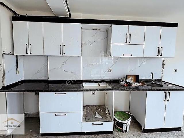 Hakan Enlak'tan Kentpark Civarı 2+0 Satılık Daire