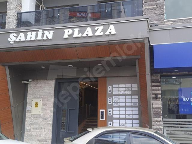 HAKANOĞLU GROUP'TAN EDREMİT MERKEZDE 2+1 KİRALIK OFİS