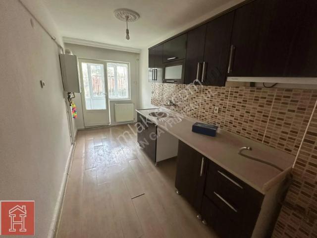 Hakan'dan Etlik Merkezde 2+1 Y.giriş Kiralık Daire
