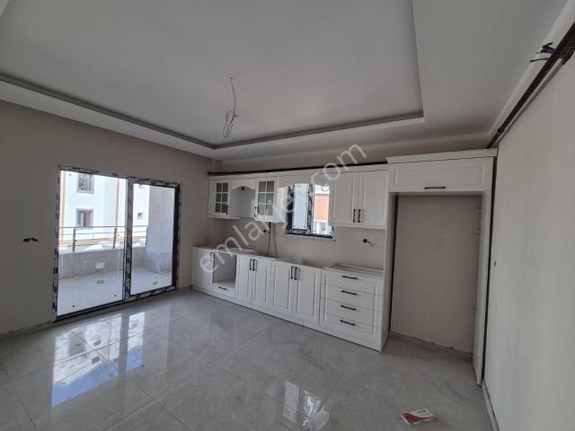 Hakev'den Cumhuriyet Mahallesinde Satılık 3+1 Daire