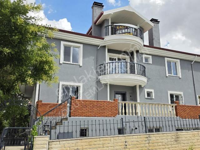 Hakimlerde. Full+full Ultra Lüks Yapılı Villa
