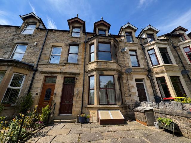 Halton Road, Lancaster LA1, 2 bed flat to rent, £850 pcm | PrimeLocation