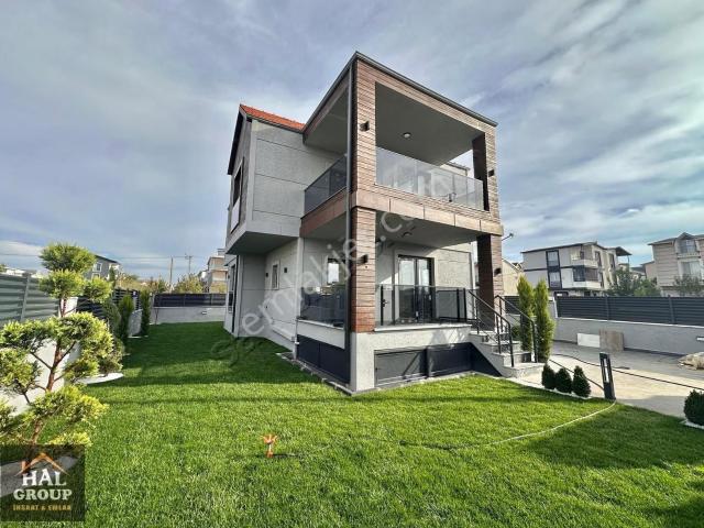 ╭╯hâl Group╰╮kendine Özgü Harika Mimarisi İle Müstakil Villa