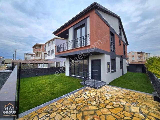 Hâl Group ~ Müstakil Arsa İçinde Müstakil Villa [ İskânlı ]