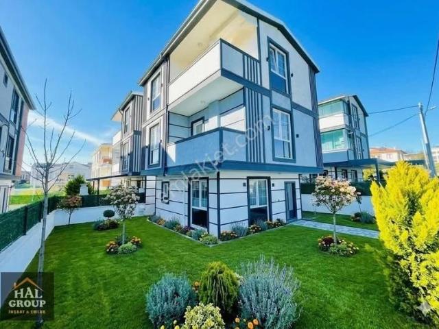 Hal İnşaat Firmasından Merkezi Konumda İskanlı Müstakil Villa