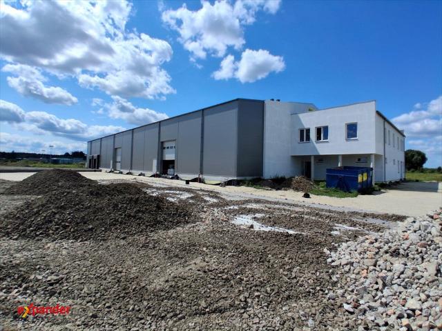 Hala magazynowa 1785 m² w Mielcu, działki 1,04 ha polecam!