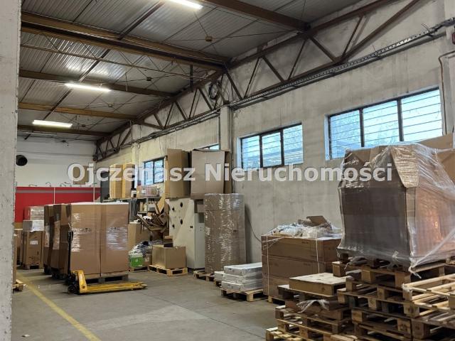 Hala magazynowa 2160 m² z biurami i terenem 5000 m²