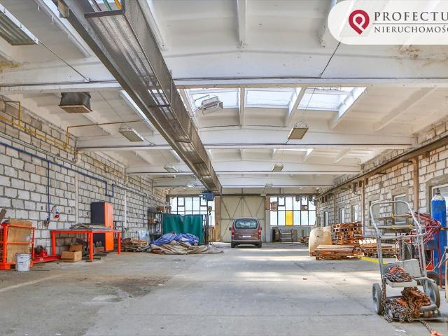 Hala magazynowa 350 m² z biurem i placem w Gdańsku