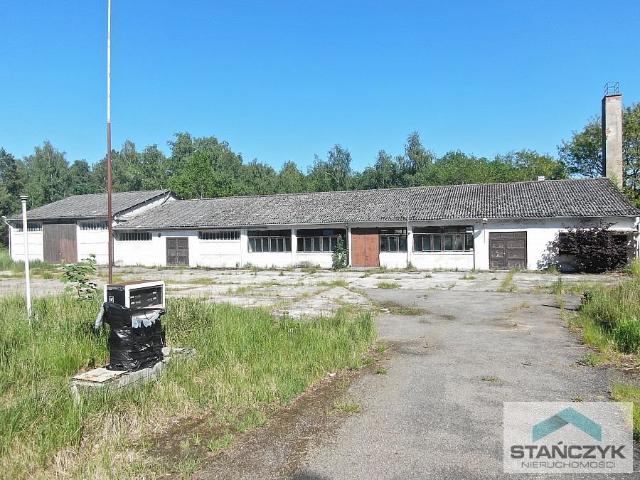 Hala magazynowa z stacją paliw i dużą działką 11 150 m2 polecam!