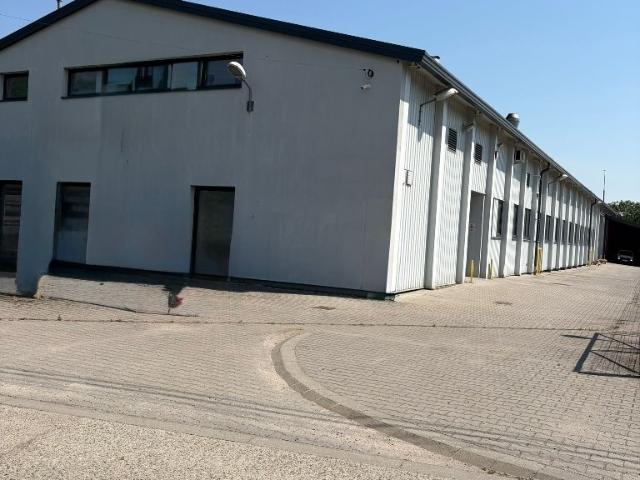 Hala produkcyjna 1246 m² na działce 27 arów, nowoczesna polecam!
