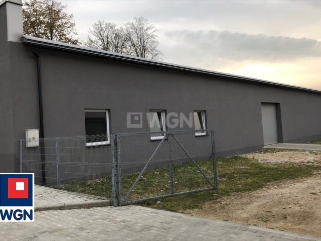 Polecam halę produkcyjno magazynową 605 m² z biurami w Trzebini