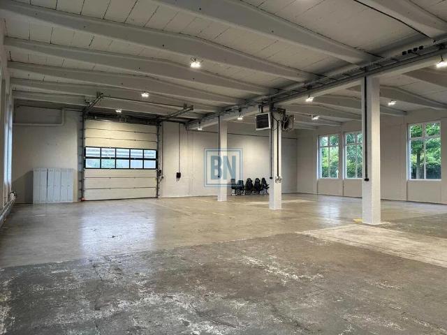 Hala przemysłowa 538 m² z biurem i placem Oświęcim