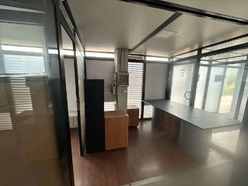 Hala 250 m² z biurem, klimatyzacją i monitoringiem