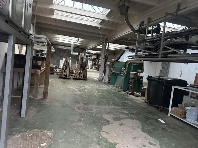 Hala 720 m² z lakiernią i biurem Błonie, wynajem