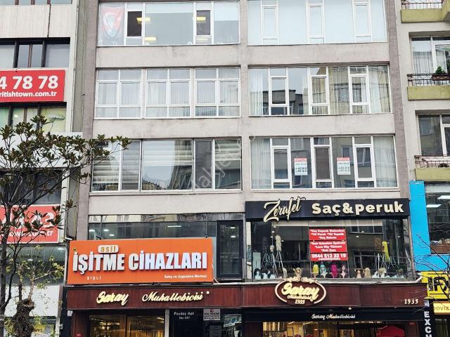Halaskargazi'ye Cepheli 125 M2 Asansörlü 2+1 Satılık Daire