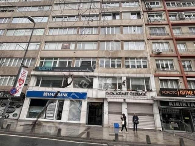 Halaskargazi Cadde Üzeri Satılık Daire