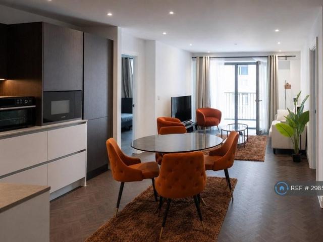Halcyon House, London, E16 2 bed flat to rent £2,947 pcm £680 pw