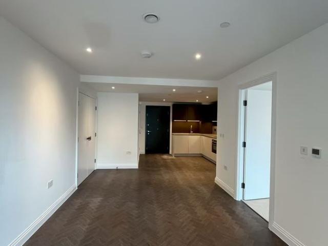 Halcyon House, 3 Eden Place, London E16, 1 bed flat to rent, £2,300 pcm | PrimeLocation
