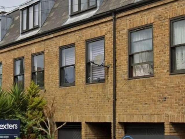 Haldane Road, London, SW6 4 bed terraced house to rent £4,500 pcm £1,038 pw