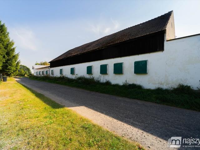 Hale magazynowe 720 m2, wysoki standard, dobry dojazd