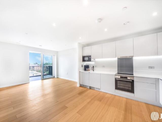 Hale, Ferry Lane, London N17, 1 bed flat to rent, £1,950 pcm | PrimeLocation
