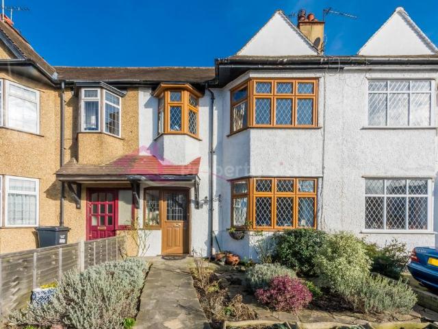 Hale Grove Gardens, The Hale, London, NW7 3LR, United Kingdom | 3 bed house for rent #139621882 | Rentberry