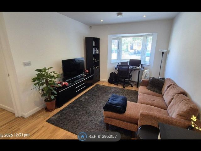 Hale Lane, London NW7, 1 bed flat to rent, £1,500 pcm | PrimeLocation