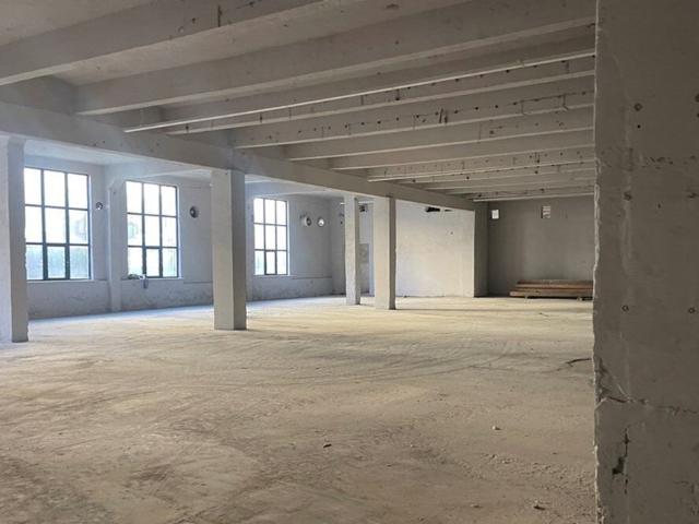 Hale przemysłowe 3000 m² z biurem, Czechowice Dziedzice
