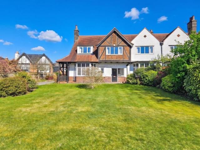 Hale Road, Hale 5 bed semi detached house to rent £3,750 pcm £865 pw