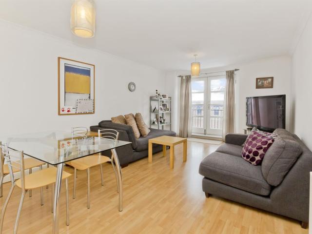 Hale Street, London, E14