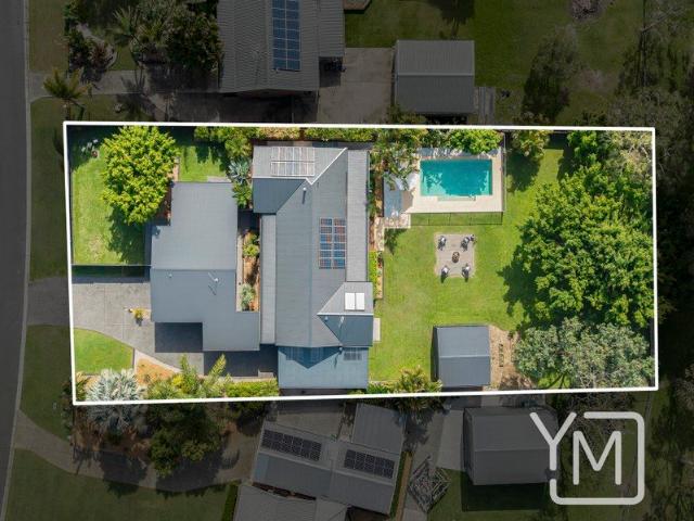 Half Acre Family Retreat True Dual Living Stunning Inground Pool