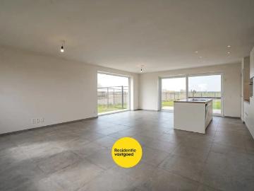 Halfopen woning met 3 slaapkamers te huur in Aartrijke