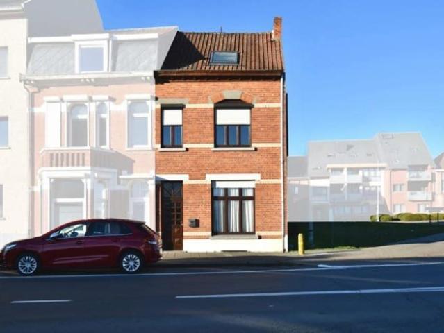 Halfopen woning nabij centrum Geraardsbergen