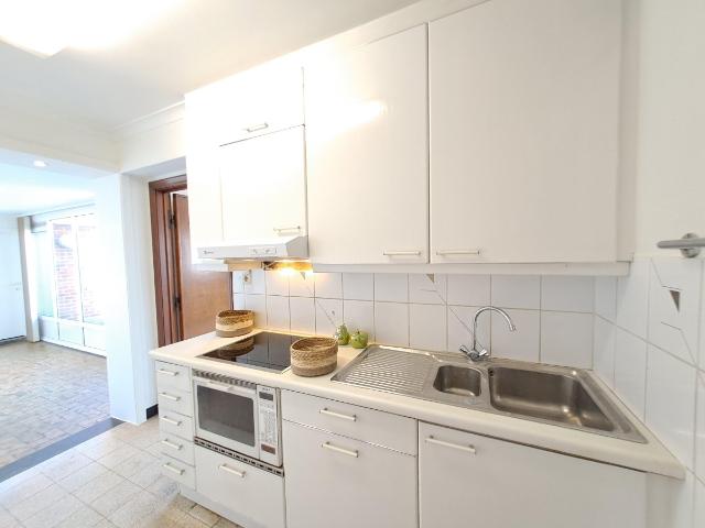 halfopen woning te huur in zwevegem met grote tuin